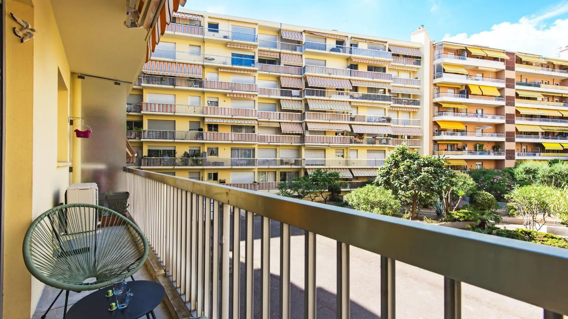 Colonel Hebert Deux Pieces Climatise Apartment Menton