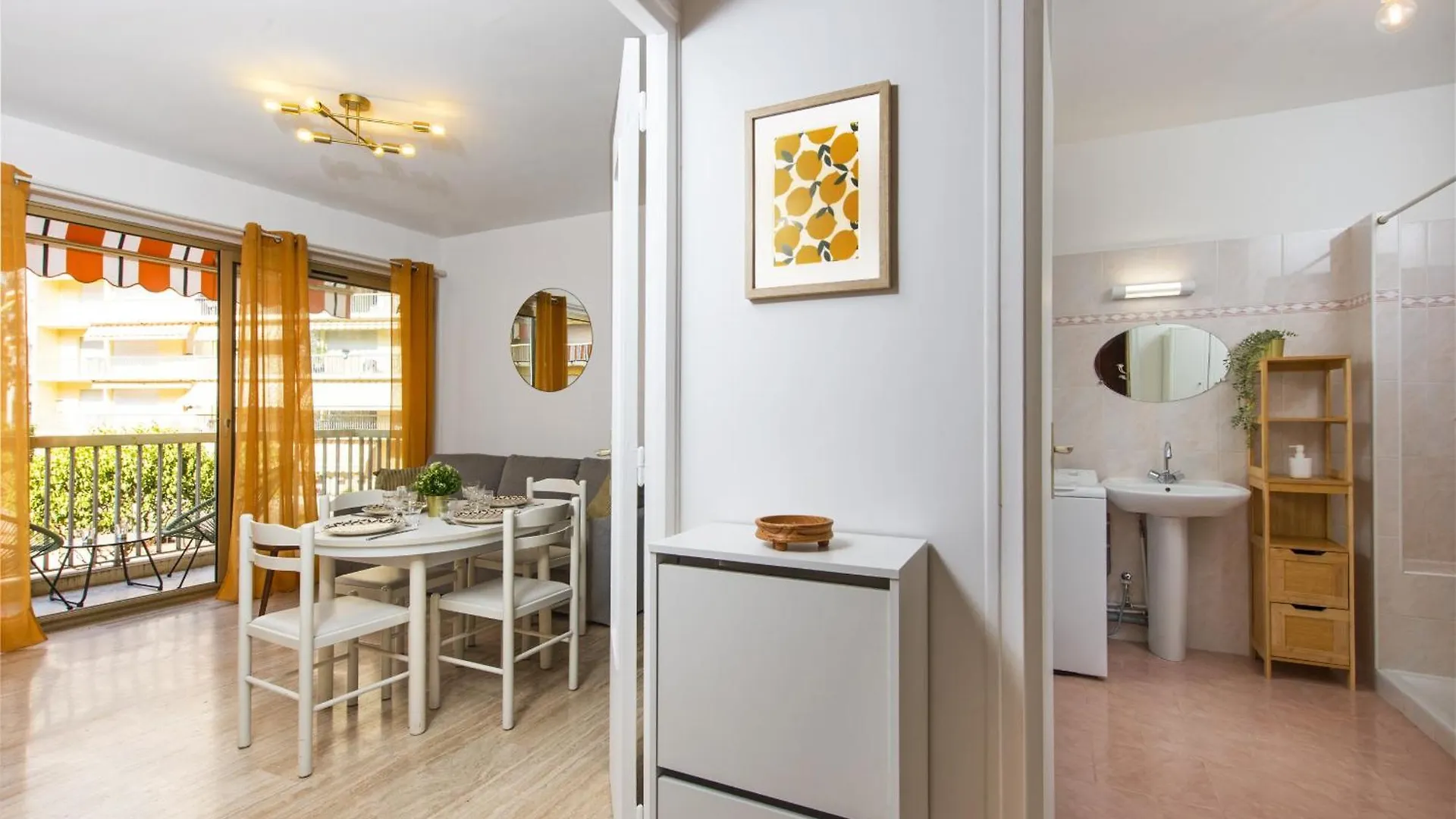 Colonel Hebert Deux Pieces Climatise Apartment Menton France