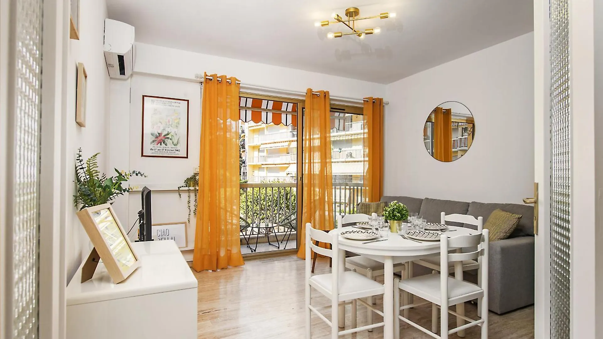 Colonel Hebert Deux Pieces Climatise Apartment Menton