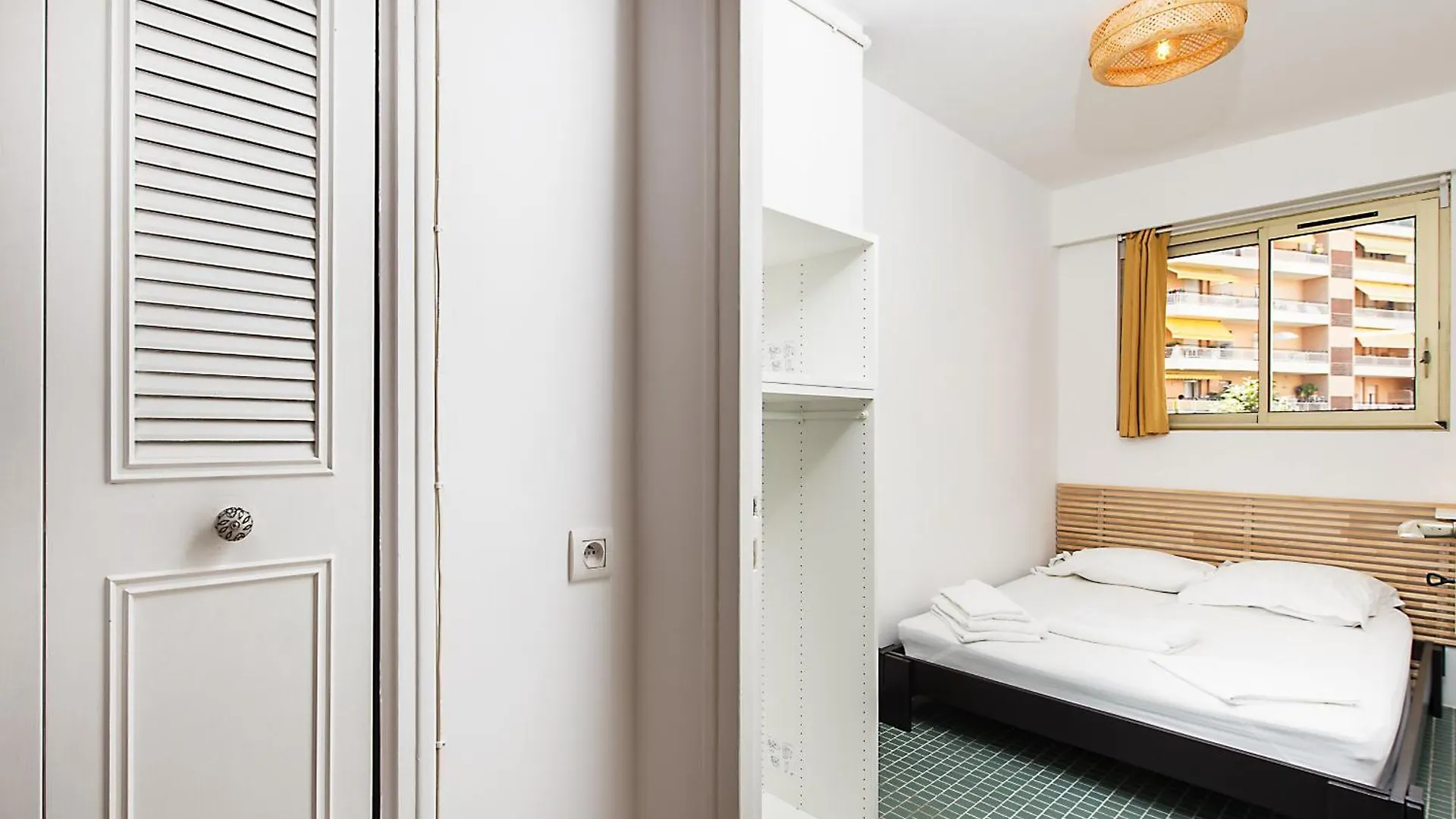 Colonel Hebert Deux Pieces Climatise Apartment Menton 0*,  France