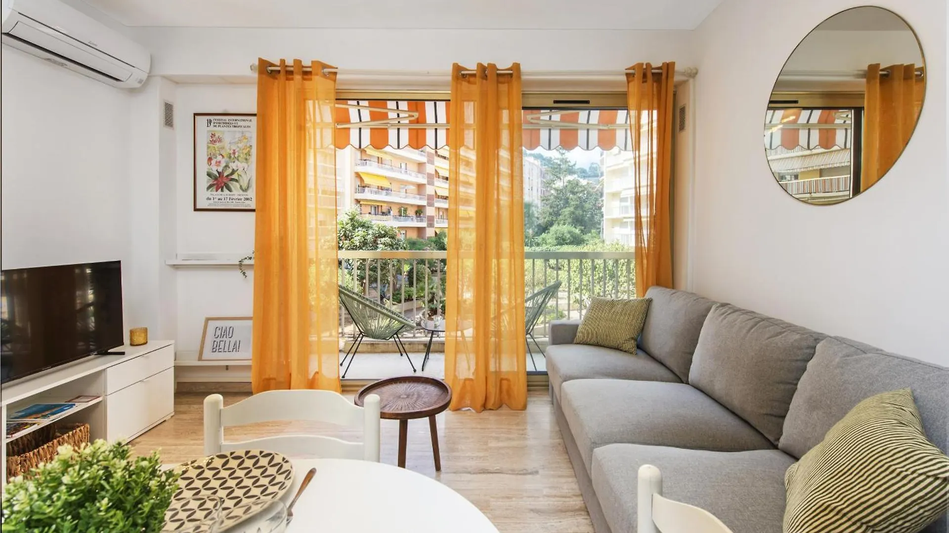 Colonel Hebert Deux Pieces Climatise Apartment Menton